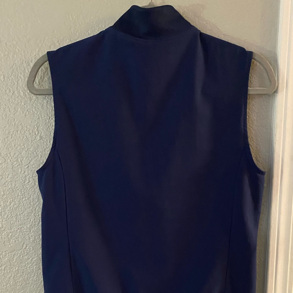 Hanes Women’s Navy Blue Comfort Fit Scrubs Vest Size Small - Picture 4 of 9